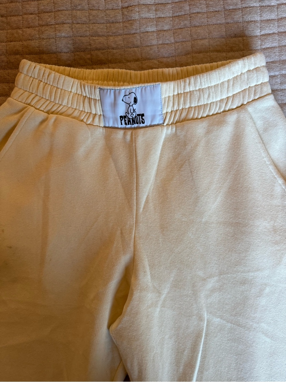 Zara Cream  Sweatpants with Snoopy Peanuts Patch
